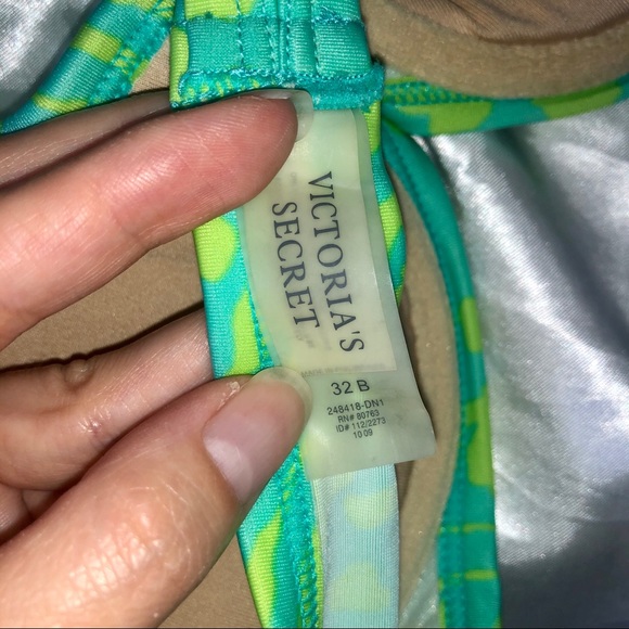 👙 Victoria's Secret Halter Bikini Top Sz 32B - Picture 5 of 5